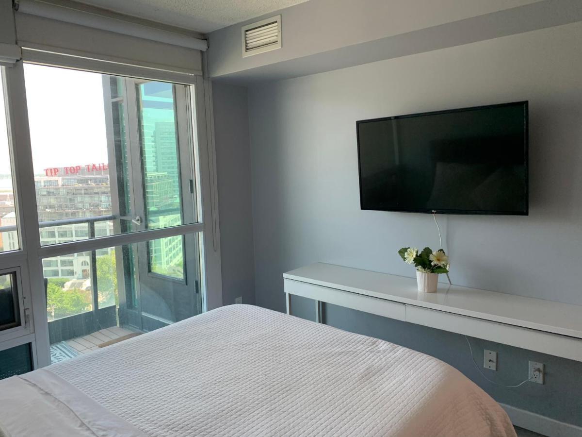 Downtown Waterfront Suites With Cn Tower Views Торонто Экстерьер фото